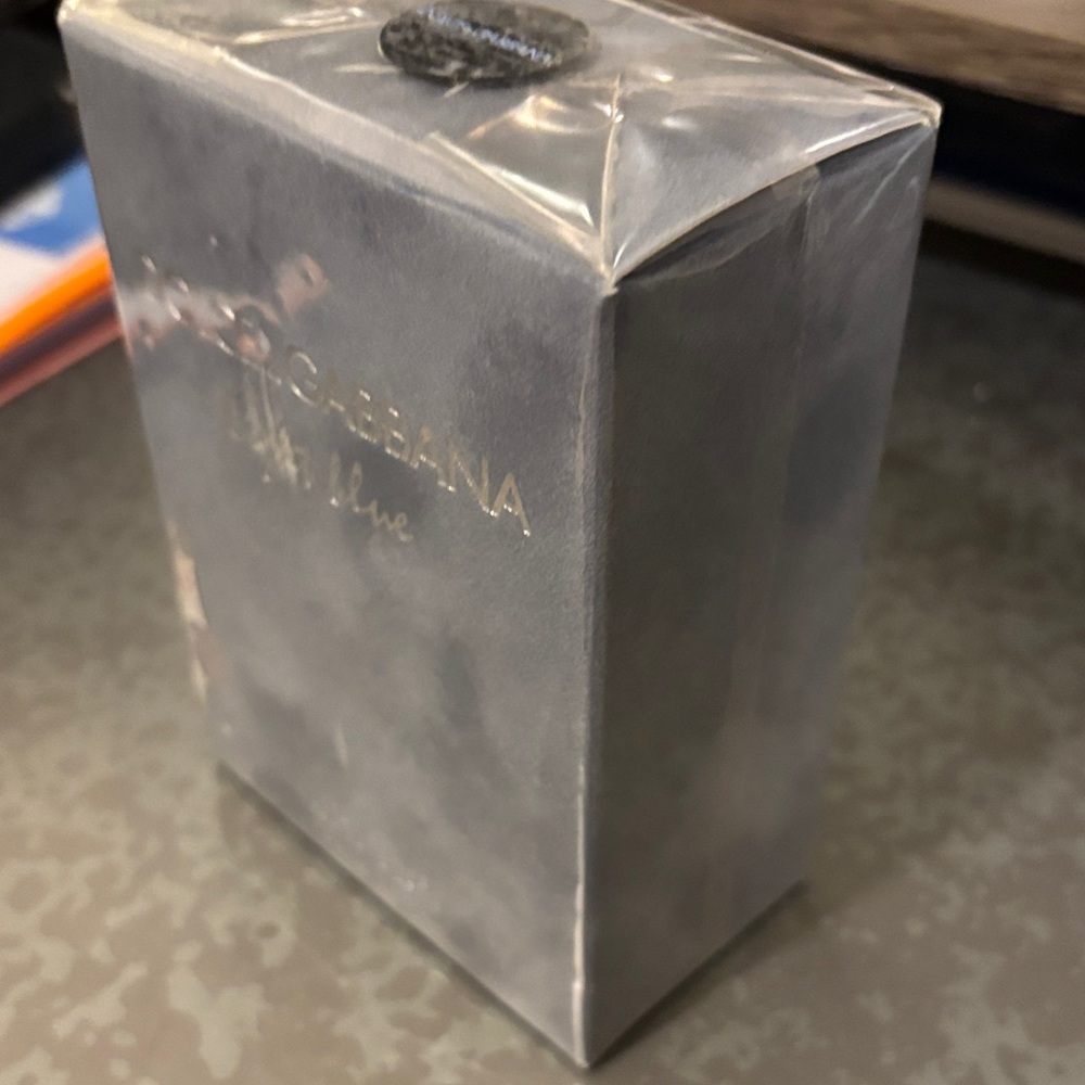 Dolce & Gabbana Light Blue Eau de Toilette for men - new in box - Picture 3 of 3